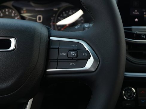 New 2026 Jeep Compass Latitude image 14