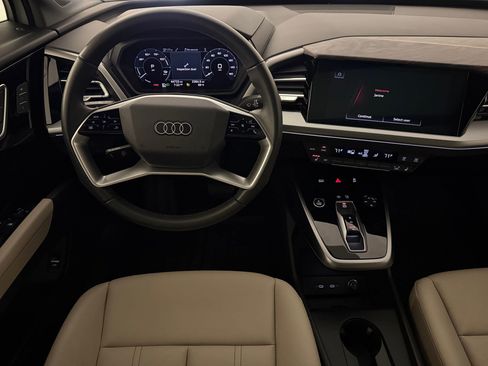 Used 2022 Audi Q4 e-tron Premium AWD/4WD image 28
