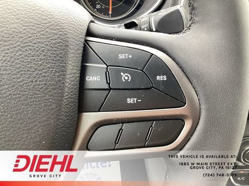 Used 2022 Jeep Cherokee Latitude Lux w/ Sun & Sound Group AWD/4WD image 34