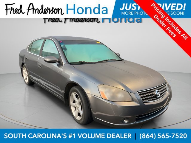 Used 2005 Nissan Altima 3.5 SE FWD image 1