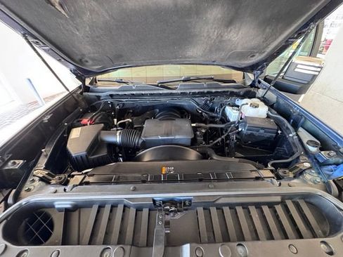 Used 2021 Chevrolet Silverado 2500 LTZ w/ LTZ Convenience Package AWD/4WD image 22