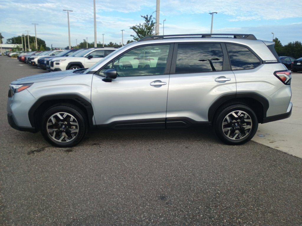 Certified 2025 Subaru Forester Premium AWD/4WD image 8