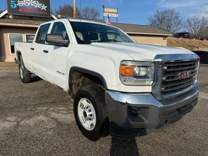 Used 2017 GMC Sierra 2500 2WD Crew Cab
