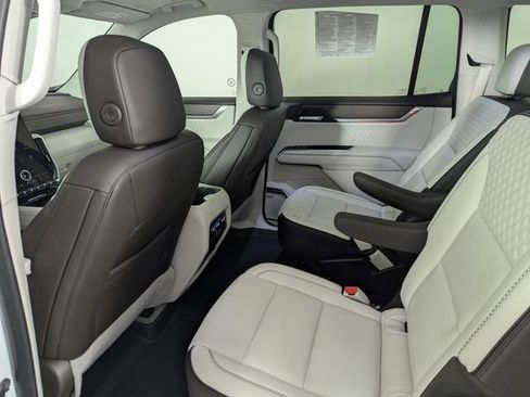 Used 2025 GMC Acadia Denali w/ LPO, Floor Liner Package image 21