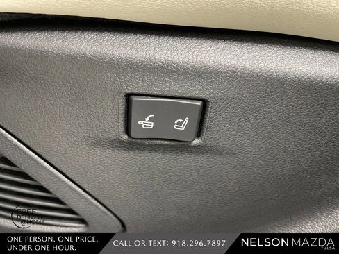 Used 2024 Lexus RX 350 w/ Convenience Package image 36