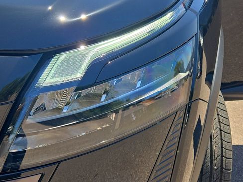 New 2026 Nissan Pathfinder SV FWD image 10