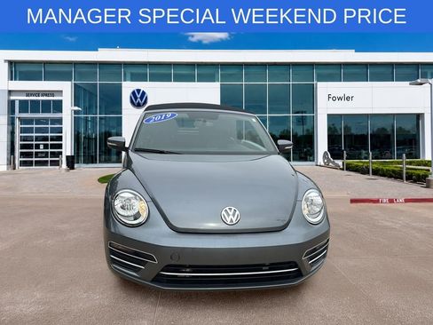 Used 2019 Volkswagen Beetle 2.0T S FWD image 2