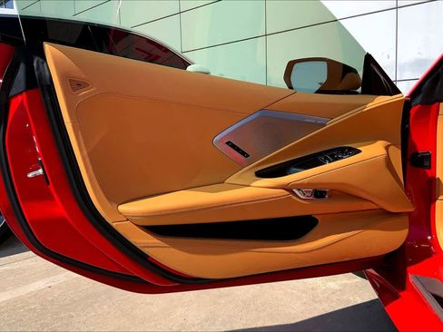 Used 2020 Chevrolet Corvette Stingray Premium Cpe w/ 3LT Preferred Equipment Group image 17