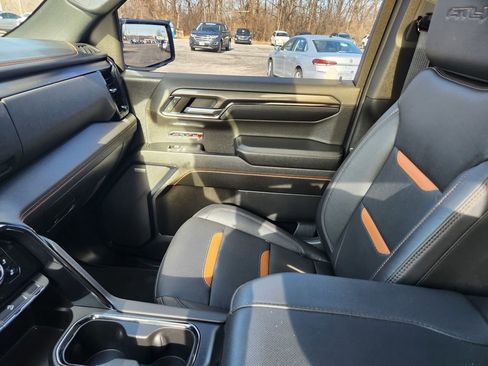 Used 2024 GMC Sierra 1500 AT4 w/ AT4 Preferred Package image 14