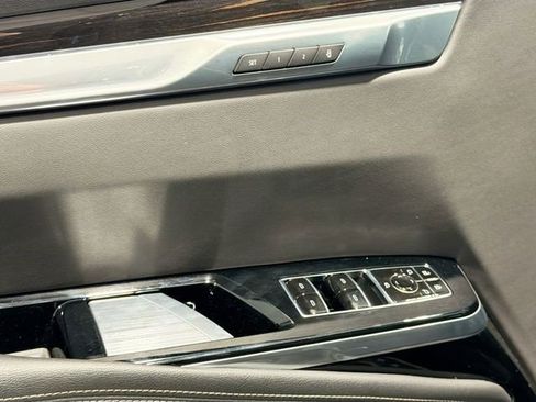 Certified 2025 Cadillac Escalade ESV Premium Luxury AWD/4WD image 17