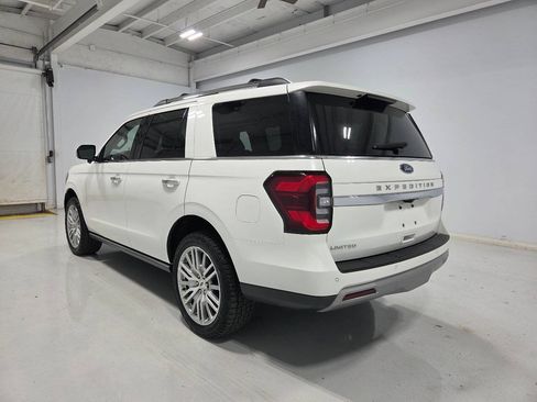 Used 2024 Ford Expedition Limited AWD/4WD image 7