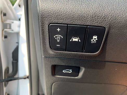 Used 2022 Kia K5 GT-Line FWD image 18