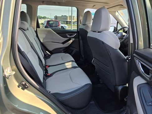 Used 2021 Subaru Forester Premium AWD/4WD image 20