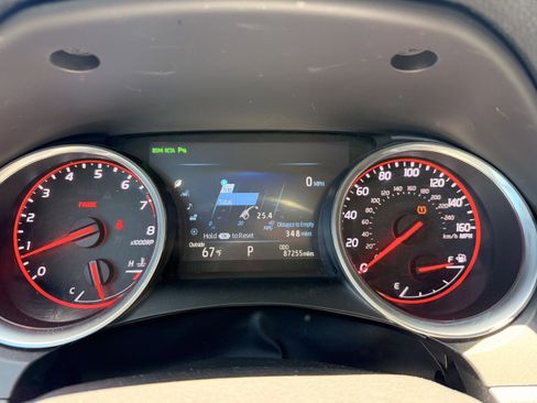 Used 2018 Toyota Camry XSE FWD image 18