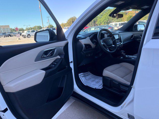 Used 2022 Chevrolet Traverse LS w/ Midnight/Sport Edition FWD image 13