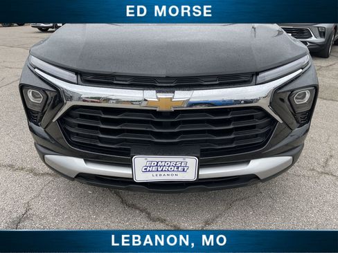 Used 2025 Chevrolet TrailBlazer LT AWD/4WD image 28