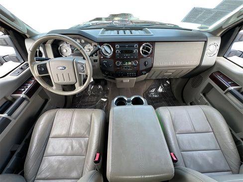 Used 2010 Ford F350 Lariat image 8