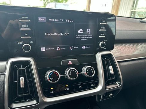Used 2022 Kia Sorento LX image 17