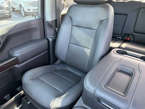 Used 2022 GMC Sierra 1500 SLT w/ SLT Premium Package AWD/4WD image 36