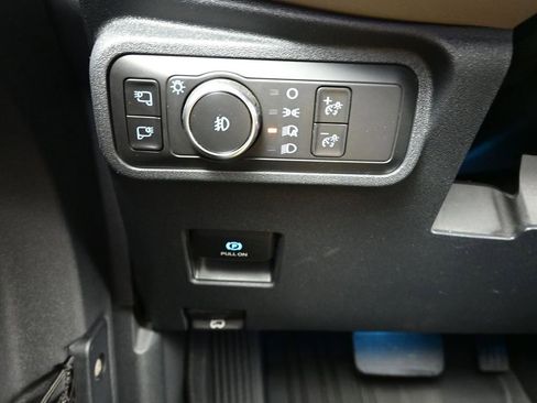 Used 2022 Ford Bronco Wildtrak image 16