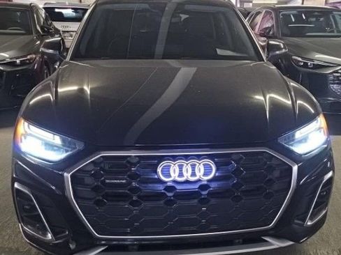 Used 2023 Audi Q5 2.0T Premium w/ Convenience Package image 2