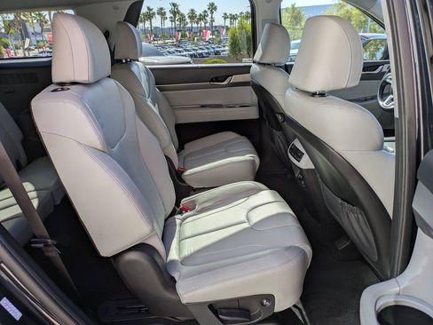 Used 2020 Hyundai Palisade SEL w/ Premium Package FWD image 27