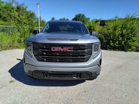 Used 2024 GMC Sierra 1500 Pro w/ Graphite Edition AWD/4WD image 3