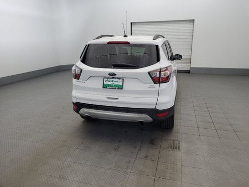 Used 2017 Ford Escape SE w/ Equipment Group 201A FWD image 7