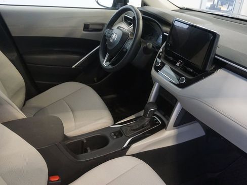 Certified 2025 Toyota Corolla Cross LE AWD/4WD image 21