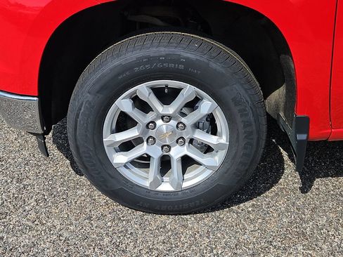 Certified 2022 Chevrolet Silverado 1500 LT AWD/4WD image 7