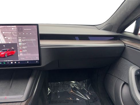 Used 2022 Tesla Model S Base image 58