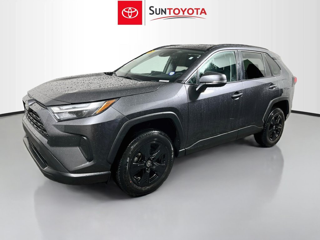 Used 2025 Toyota RAV4 XLE FWD image 9