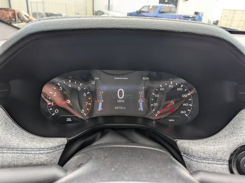 Used 2024 Jeep Compass Latitude AWD/4WD image 16