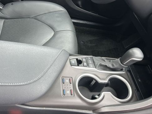 Used 2023 Toyota Camry XLE w/ Navigation Package FWD image 15