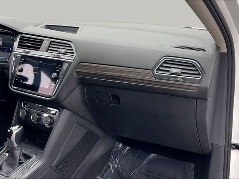 Used 2024 Volkswagen Tiguan Wolfsburg Edition FWD image 17