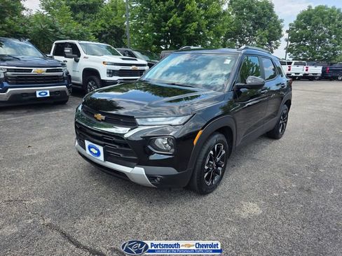 Used 2023 Chevrolet TrailBlazer LT FWD image 1