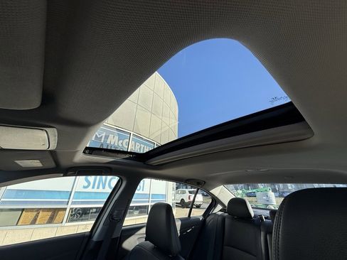 Used 2017 Honda Accord EX-L image 5