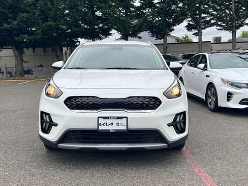 Used 2022 Kia Niro LXS w/ Digital Cluster Package FWD image 4