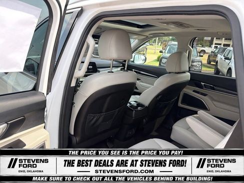 Used 2025 Kia Telluride S FWD image 38