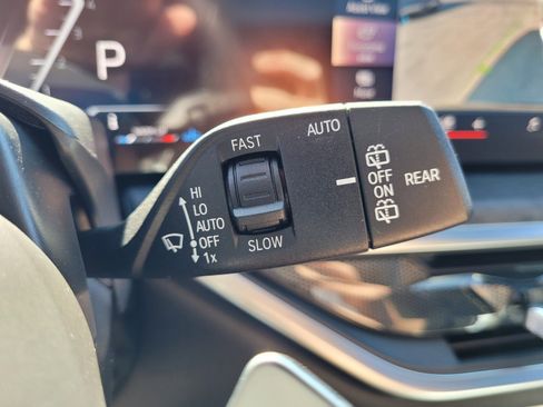 New 2026 BMW X7 xDrive40i w/ M Sport Package image 29