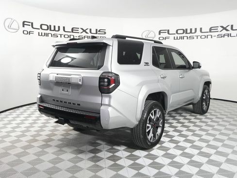 Used 2025 Toyota 4Runner TRD Sport Premium image 7