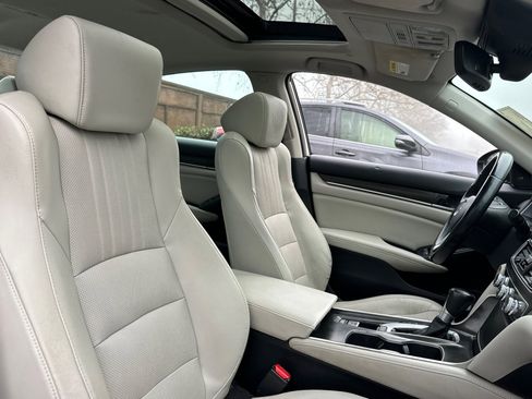 Used 2018 Honda Accord EX-L image 30