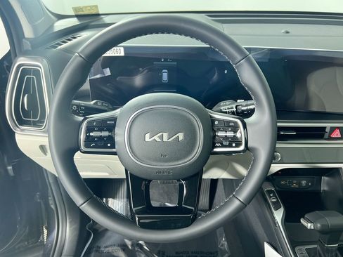 New 2026 Kia Sorento S w/ S Panoramic Sunroof Package image 15