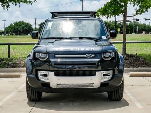 Used 2024 Land Rover Defender 110 S AWD/4WD image 5