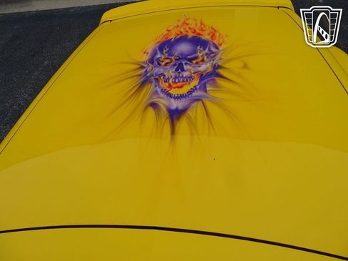 Used 2004 Chevrolet SSR w/ Preferred Equipment Group image 29