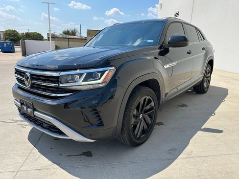 Used 2022 Volkswagen Atlas Cross Sport SE AWD/4WD image 3