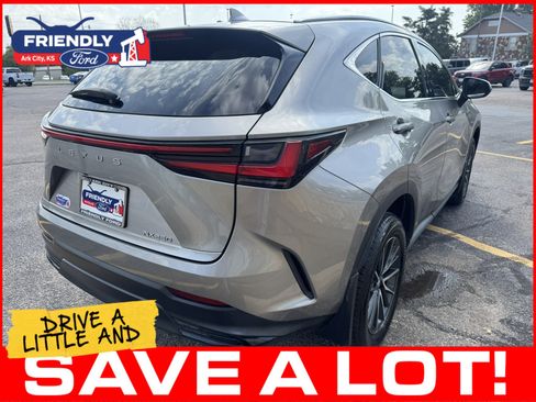 Used 2022 Lexus NX 250 FWD w/ Towing Package (2000 Lbs) image 8