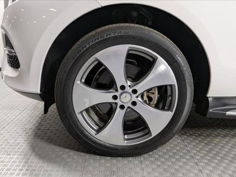 Used 2016 Mercedes-Benz GLE 350 w/ Premium Package image 35