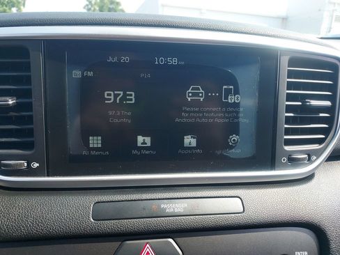 Used 2020 Kia Sportage LX AWD/4WD image 13
