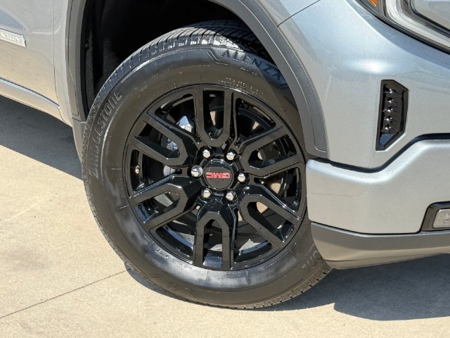 Used 2025 GMC Sierra 1500 Elevation RWD image 2
